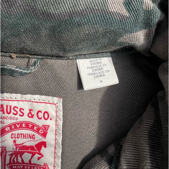 Levi’s Camo Jacket with hoodie - Picture 5 of 12
